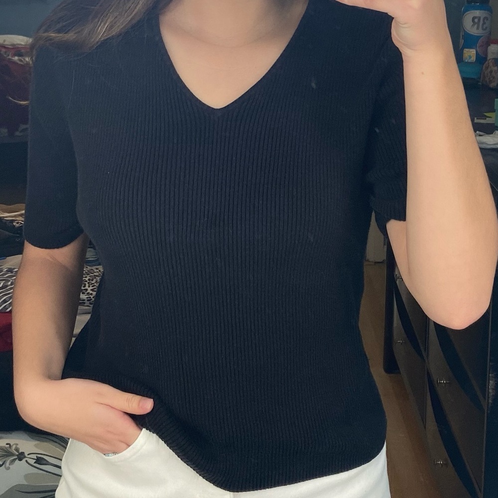 Black t shirt